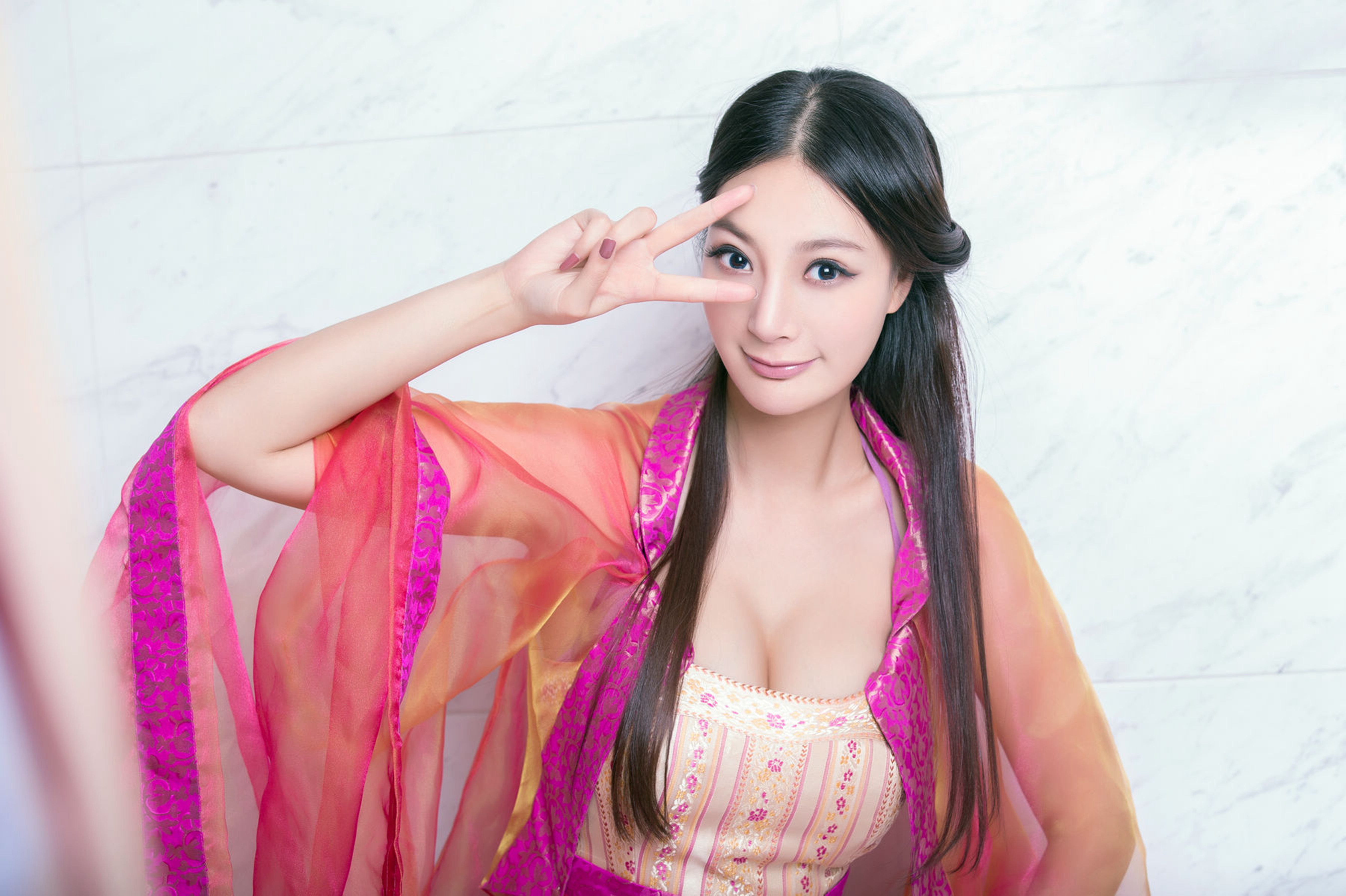 Daniella wang +18. Wang li danni. Даниэлла ван daniella wang 28+. Daniella wang. Даниэлла ванг монголка.