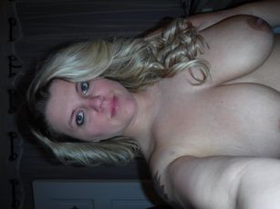 Exposed Huge Titted Amateur [x133]-u6w3m4pcoo.jpg