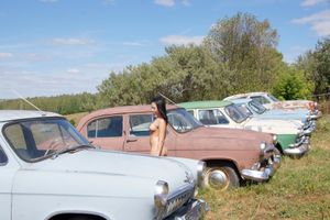 Nude in Public - Car Shopping! 16w4ti3g0f