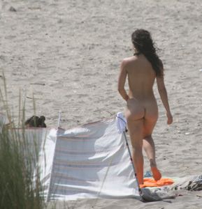Topless girl goes full-nudist at textile beach  Almeria (Spain)-t6w4xtxqx4.jpg