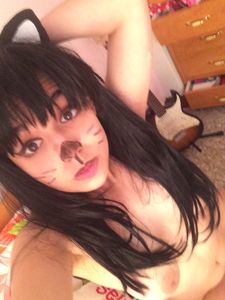 Sexy Kitty Posing Naked with Camera [x460]-77gc0obu53.jpg